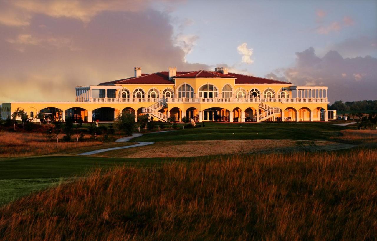 Golf Villa In Lighthouse Golf & Spa Resort Балчик Экстерьер фото